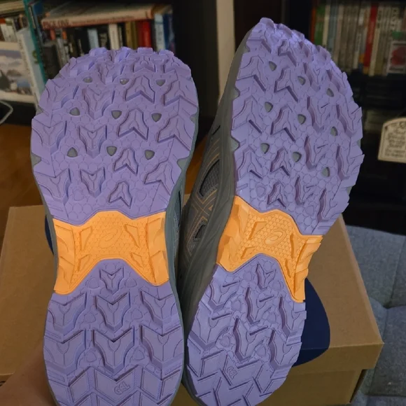 Asics Gel Venture 9 Sneakers - Picture 3 of 6